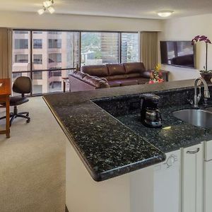 One-Bedroom King Suite